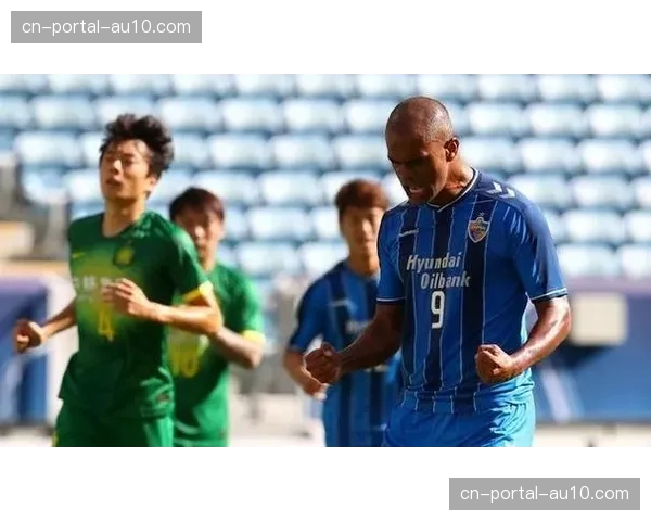 数据报告：四月各队三分出手占比同比再升5%，中距离战术进一步萎缩。